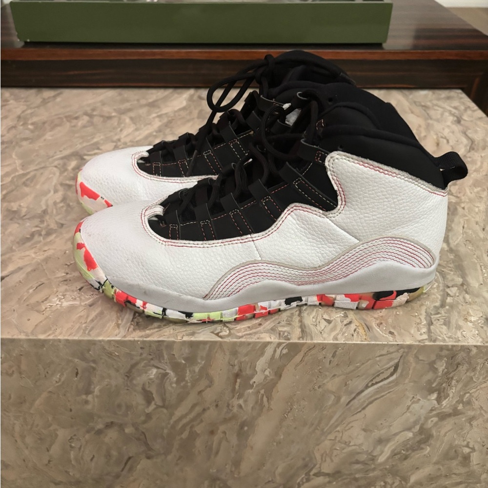 Jordan Black and White Sneakers Athletic Performance